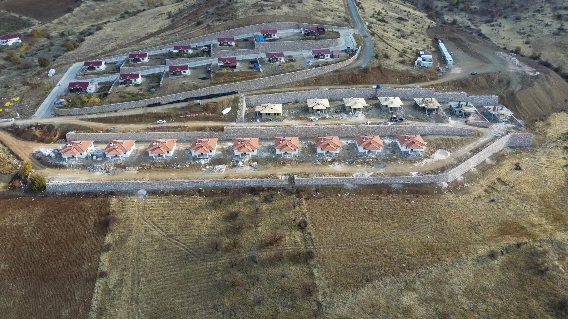Elazığ Merkez, Sivrice ve Baskil Köyleri — 183 Kırsal Konut — kapak görseli